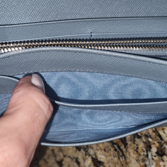 PRADA light blue saffiano continental long wallet - Picture 10 of 12